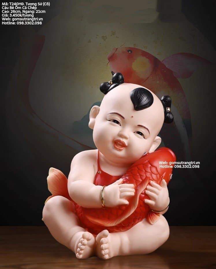 TƯỢNG SỨ ( CÔ ) CẬU BÉ ÔM CÁ CHÉP